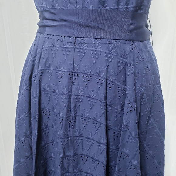 BB Dakota NWT Sz 8 Navy Eyelet Fit & Flare Dress - Picture 12 of 16